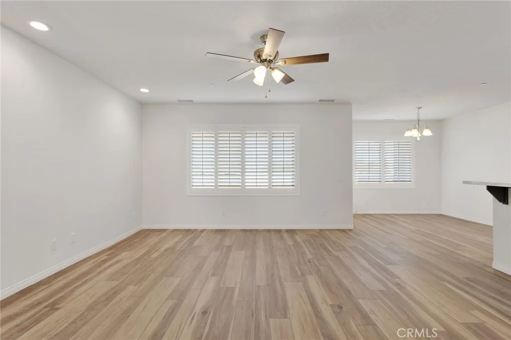 15772 Jasmine Street, Victorville, California 92395 home-pic-4