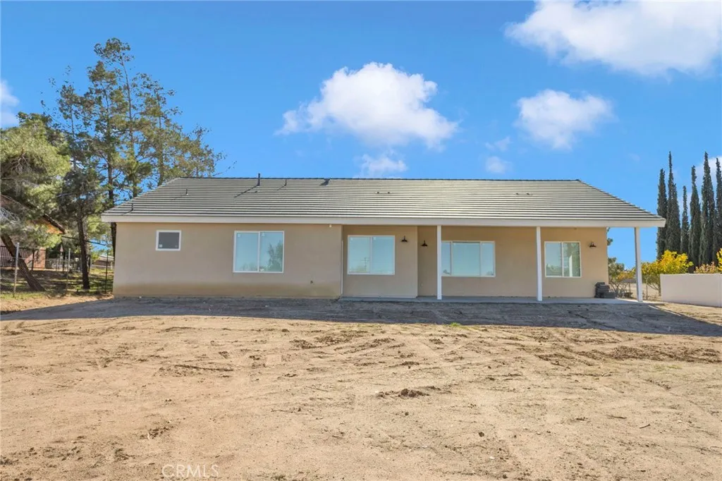 15772 Jasmine Street, Victorville, California 92395 home-pic-37