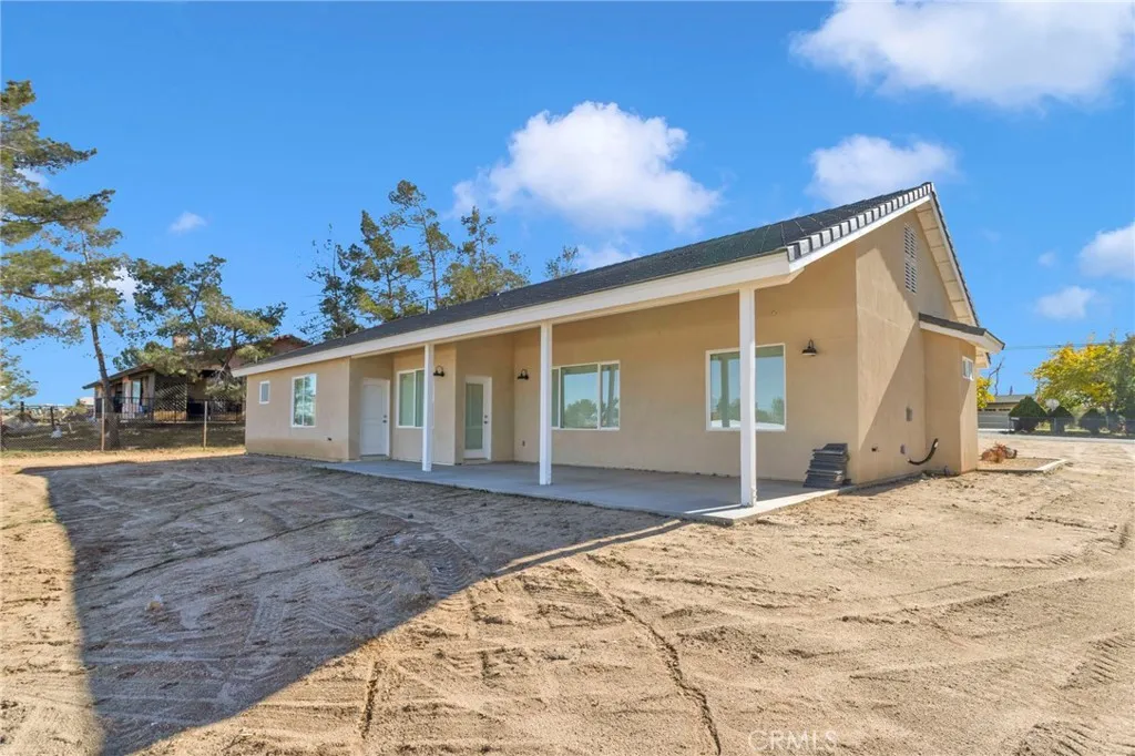 15772 Jasmine Street, Victorville, California 92395 home-pic-38