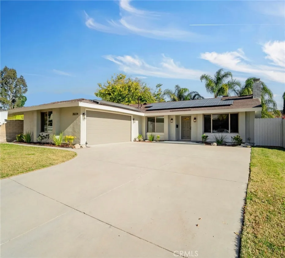 28224 Oaklar Drive, Saugus, California 91350 home-pic-0