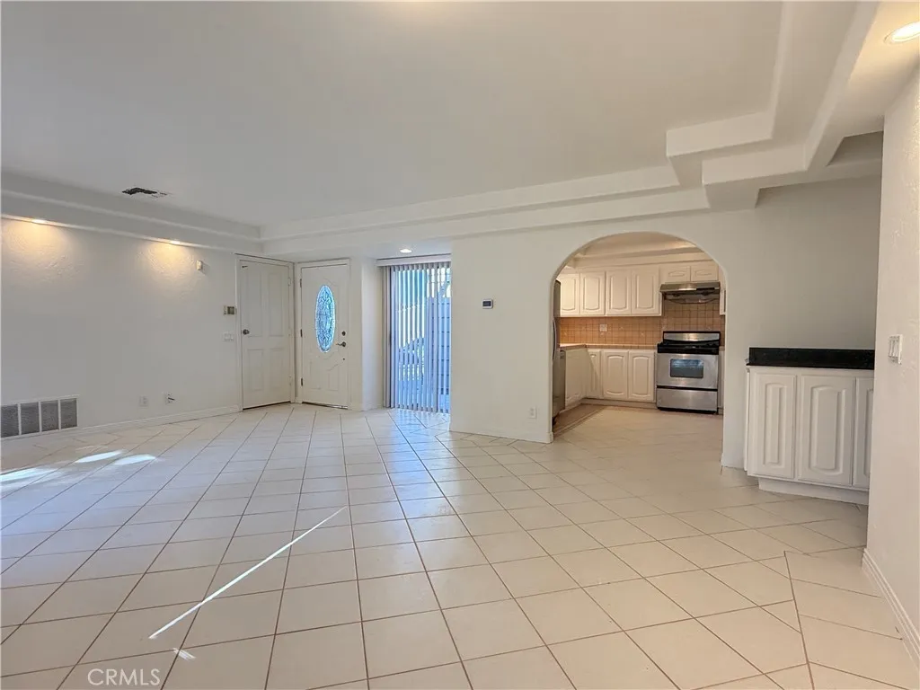 16004 Sierra Pass, Hacienda Heights, California 91745 home-pic-3