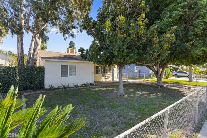 LARGE YARD