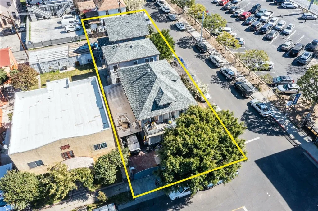 1424 S Catalina, Los Angeles, California 90006 home-pic-17