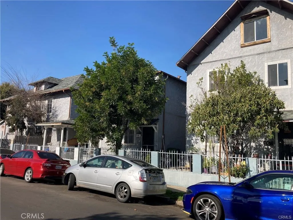 1424 S Catalina, Los Angeles, California 90006 home-pic-14