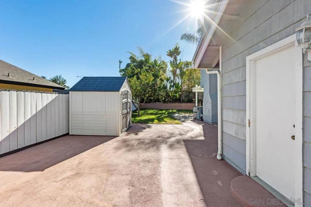 4475 Saint Andrews Place, Oceanside, California 92057 home-pic-39