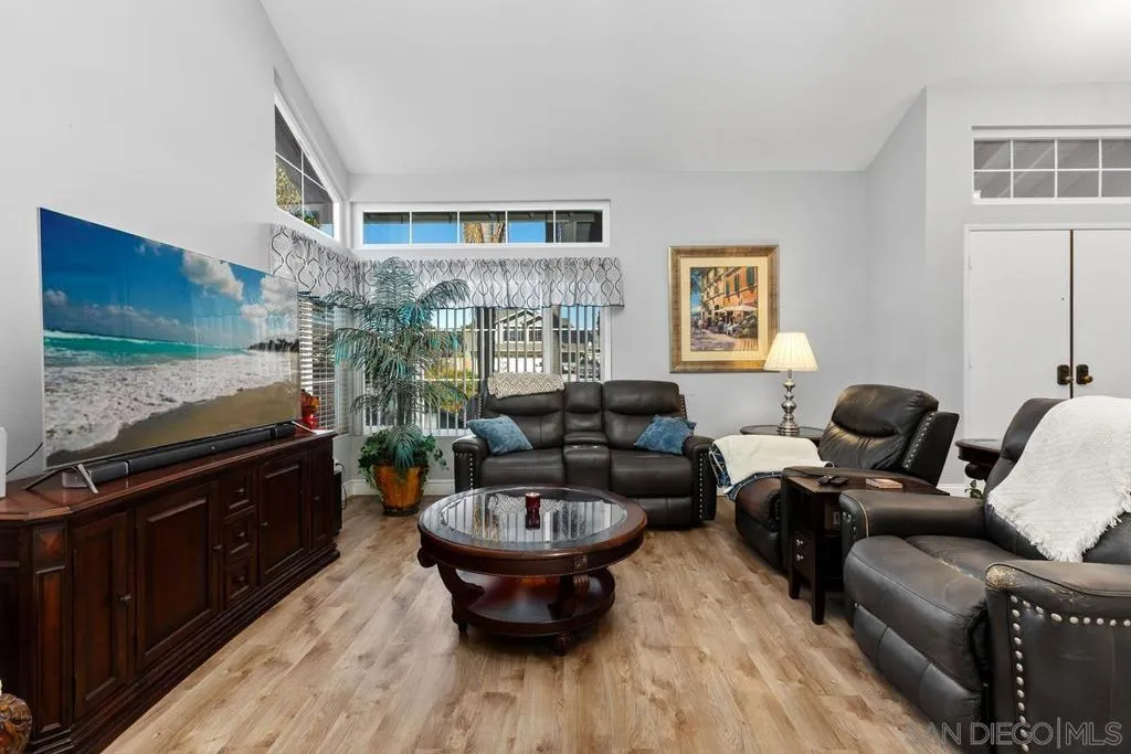 4475 Saint Andrews Place, Oceanside, California 92057 home-pic-8