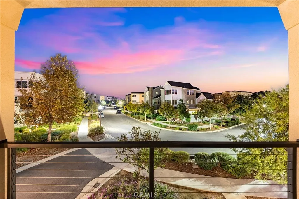 115 Frame, Irvine, California 92618 home-pic-4