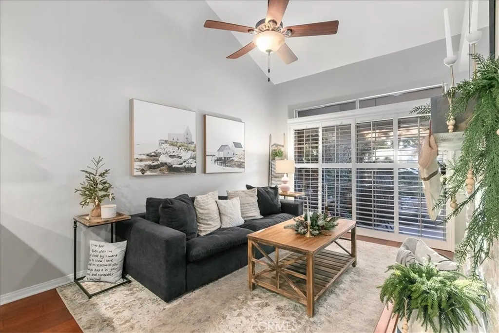 902 Chandler W, Highland, California 92346 home-pic-2