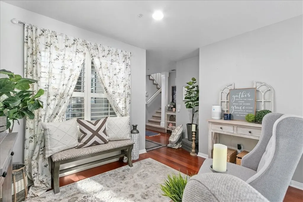 902 Chandler W, Highland, California 92346 home-pic-19