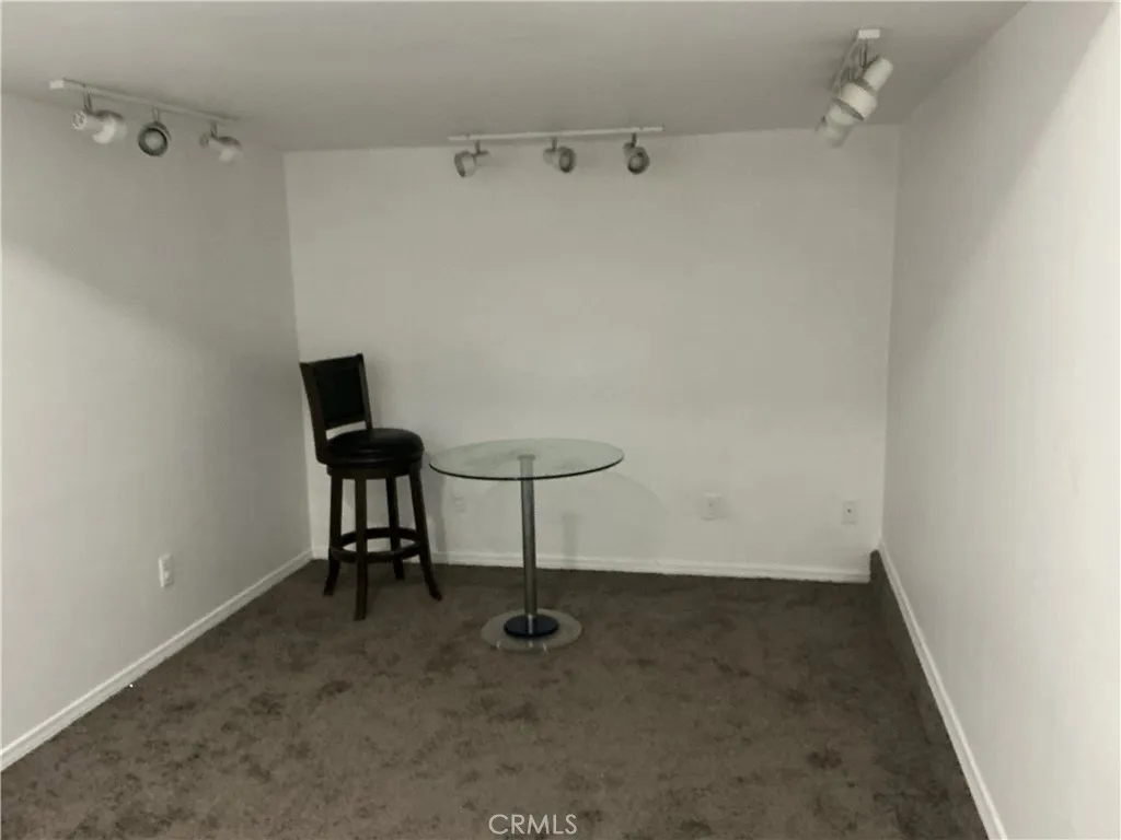 12674 Shadybend, Moreno Valley, California 92553 home-pic-18