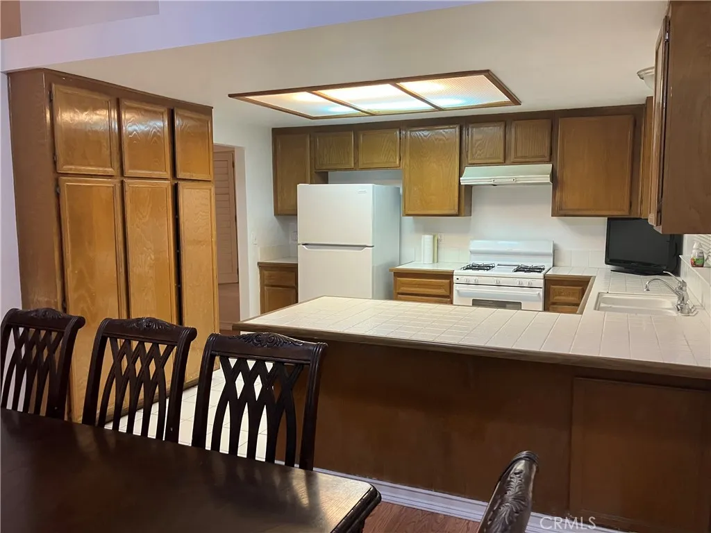 12674 Shadybend, Moreno Valley, California 92553 home-pic-13