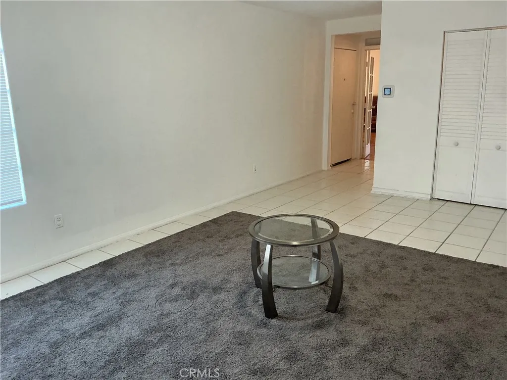 12674 Shadybend, Moreno Valley, California 92553 home-pic-19