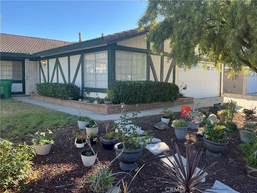 12674 Shadybend, Moreno Valley, California 92553 home-pic-0