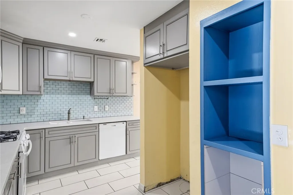 14429 Chardon Avenue 41, Hawthorne, California 90250 home-pic-7