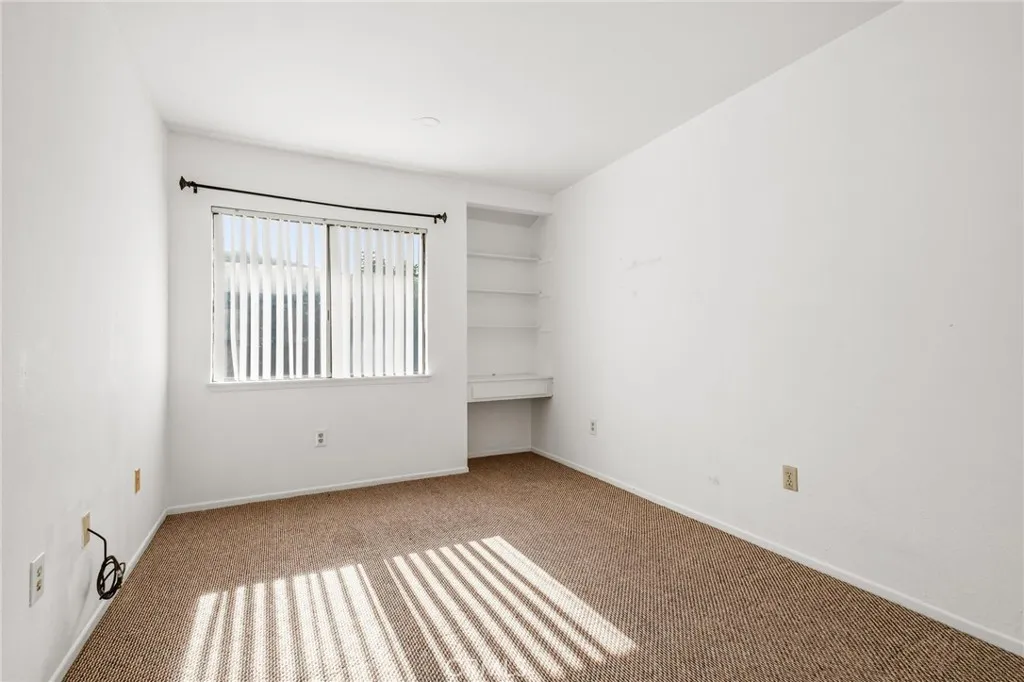 14429 Chardon Avenue 41, Hawthorne, California 90250 home-pic-17