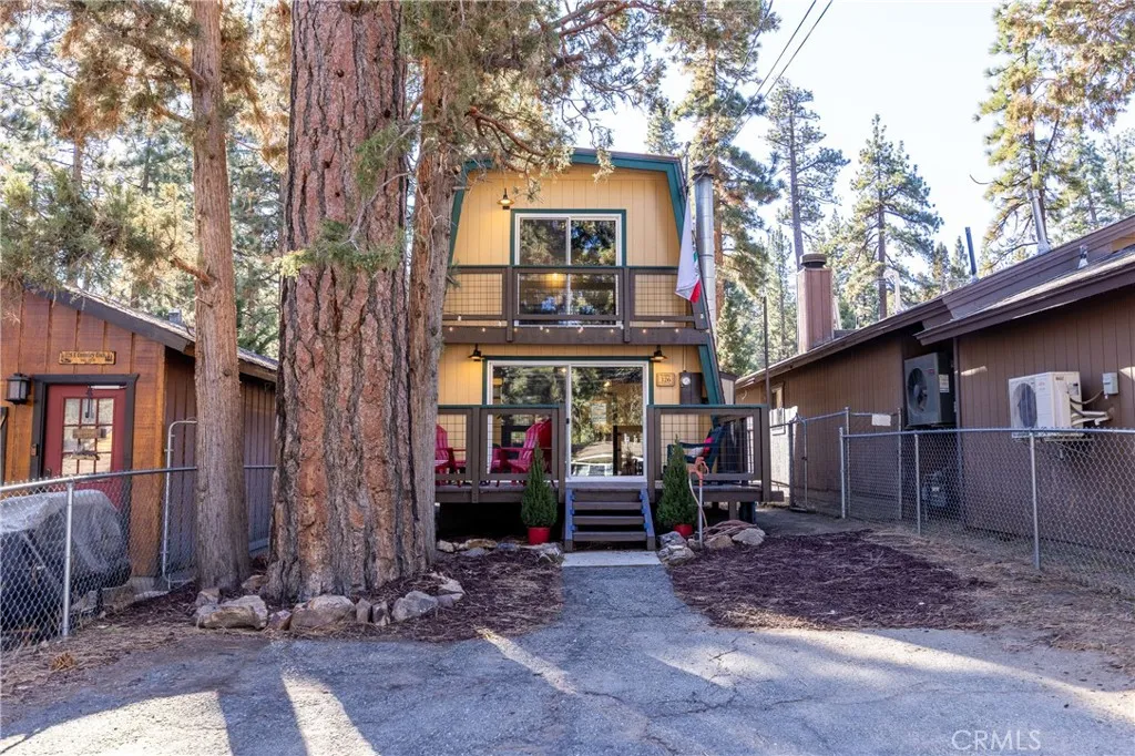326 E Country Club, Big Bear City, California 92314 home-pic-23