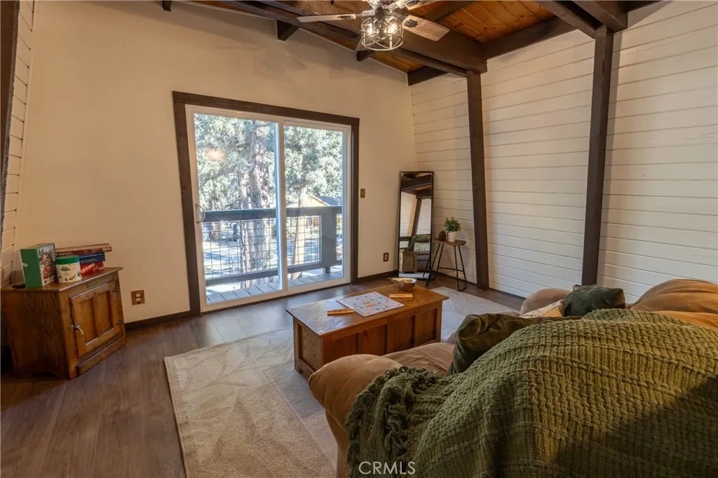 326 E Country Club, Big Bear City, California 92314 home-pic-22