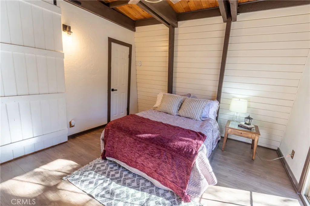 326 E Country Club, Big Bear City, California 92314 home-pic-14