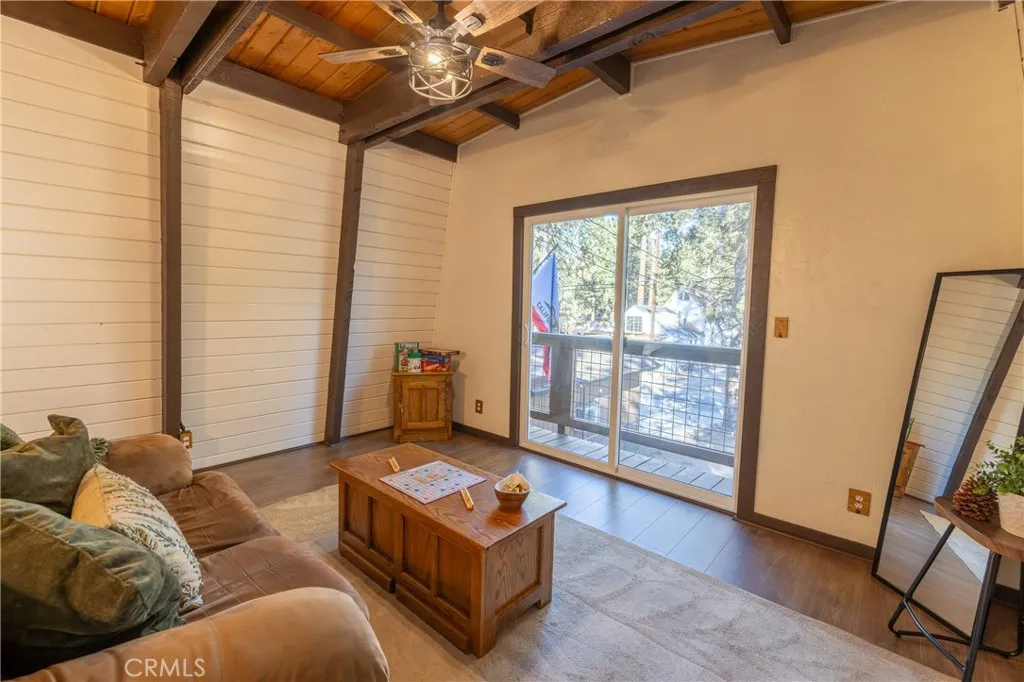 326 E Country Club, Big Bear City, California 92314 home-pic-21