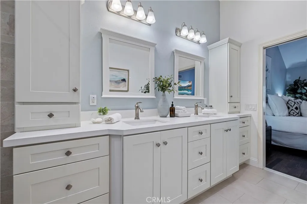 26029 Tourelle Place, Valencia, California 91355 home-pic-37