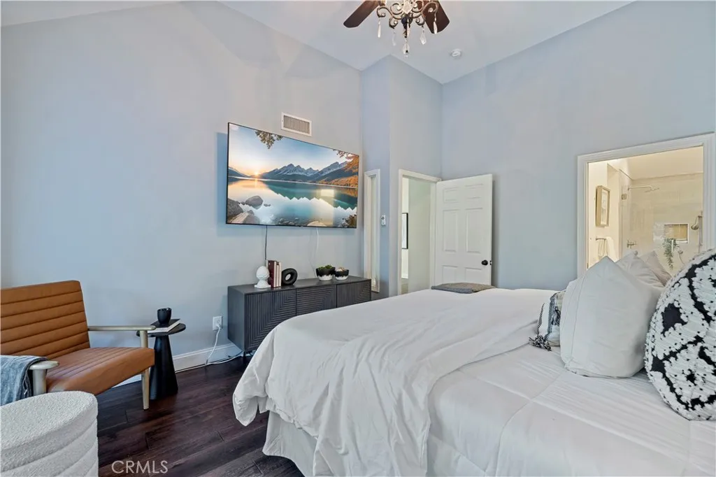 26029 Tourelle Place, Valencia, California 91355 home-pic-34