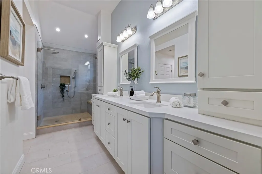 26029 Tourelle Place, Valencia, California 91355 home-pic-36