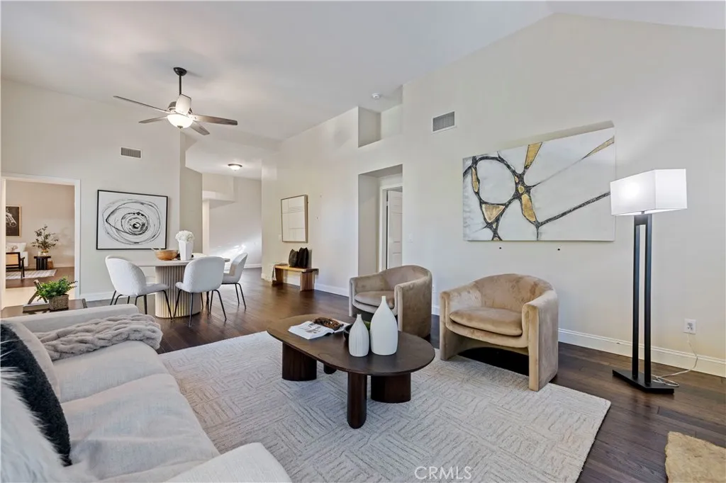 26029 Tourelle Place, Valencia, California 91355 home-pic-7