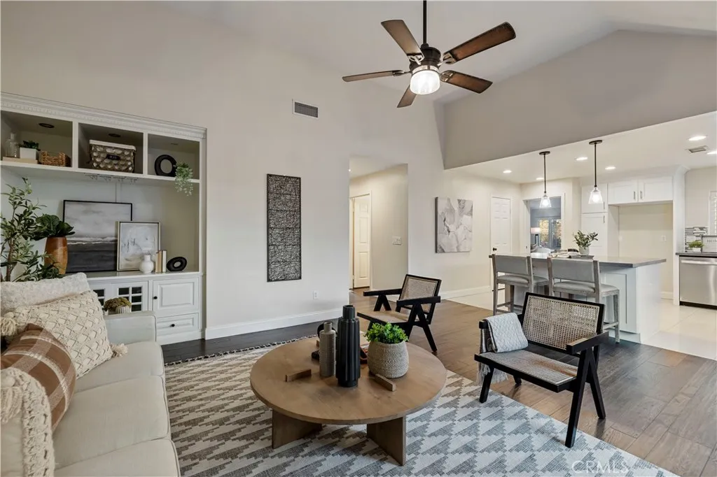 26029 Tourelle Place, Valencia, California 91355 home-pic-28