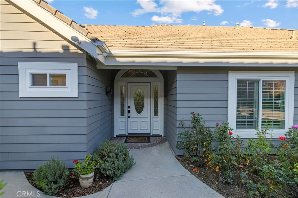 26029 Tourelle Place, Valencia, California 91355 home-pic-3
