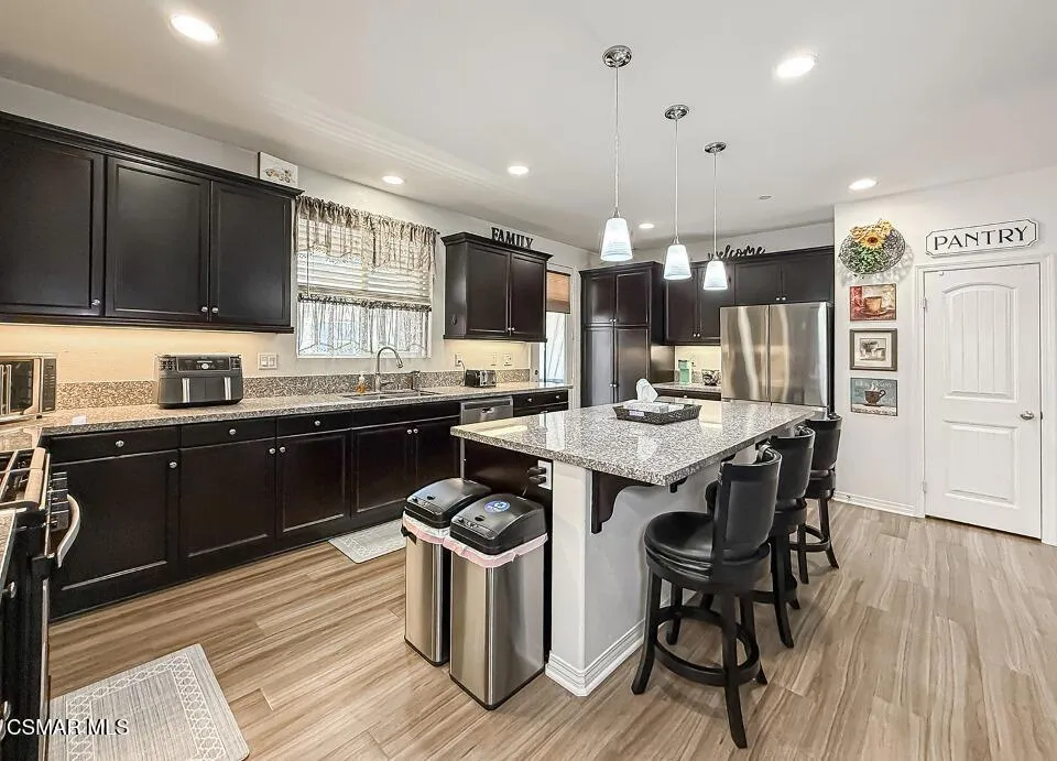 26707 Lexington Lane, Saugus, California 91350 home-pic-7