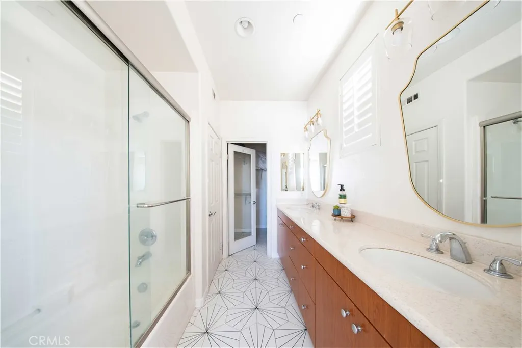 389 Arden Avenue 1, Glendale, California 91203 home-pic-27