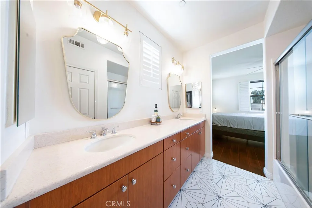 389 Arden Avenue 1, Glendale, California 91203 home-pic-29