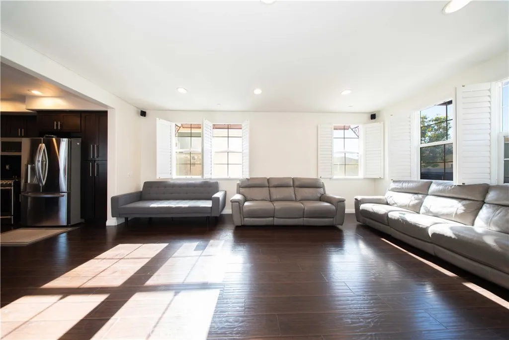 389 Arden Avenue 1, Glendale, California 91203 home-pic-10
