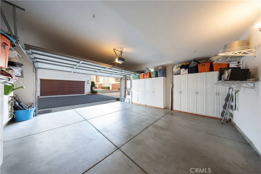 389 Arden Avenue 1, Glendale, California 91203 home-pic-4
