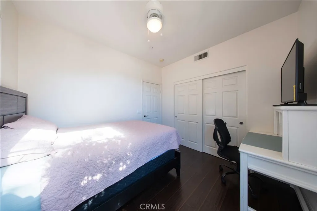 389 Arden Avenue 1, Glendale, California 91203 home-pic-6