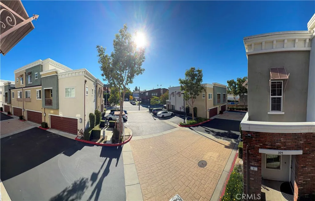 389 Arden Avenue 1, Glendale, California 91203 home-pic-36