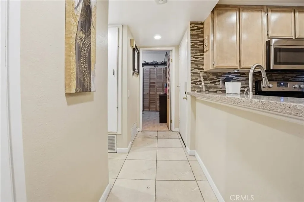 300 S Prospectors Road 29, Diamond Bar, California 91765 home-pic-3
