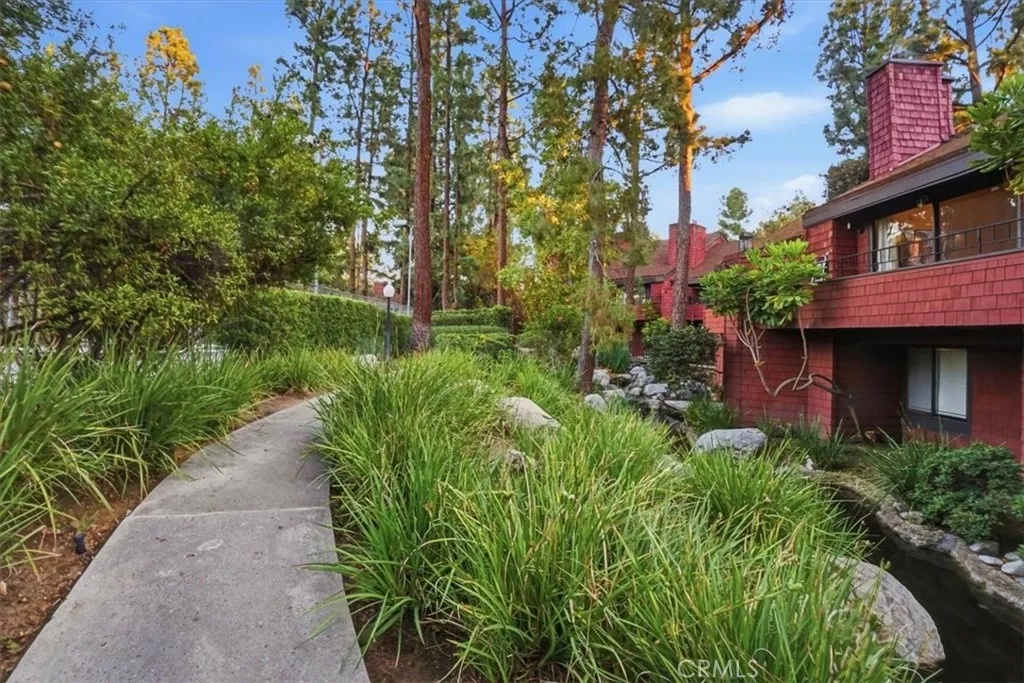 300 S Prospectors Road 29, Diamond Bar, California 91765 home-pic-1