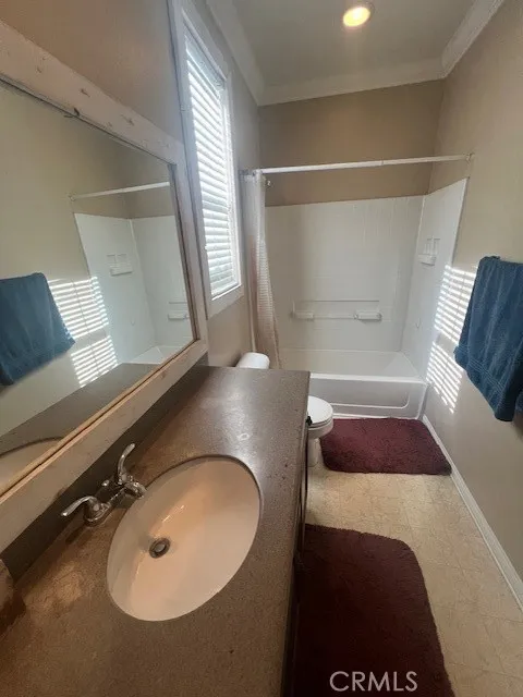27299 Stonehurst Drive, Menifee, California 92585 home-pic-16