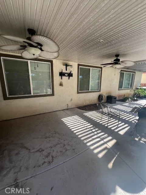 27299 Stonehurst Drive, Menifee, California 92585 home-pic-33