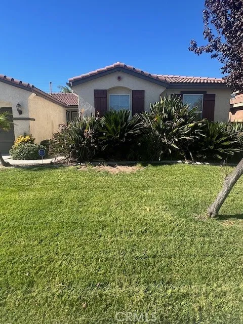 27299 Stonehurst Drive, Menifee, California 92585 home-pic-2
