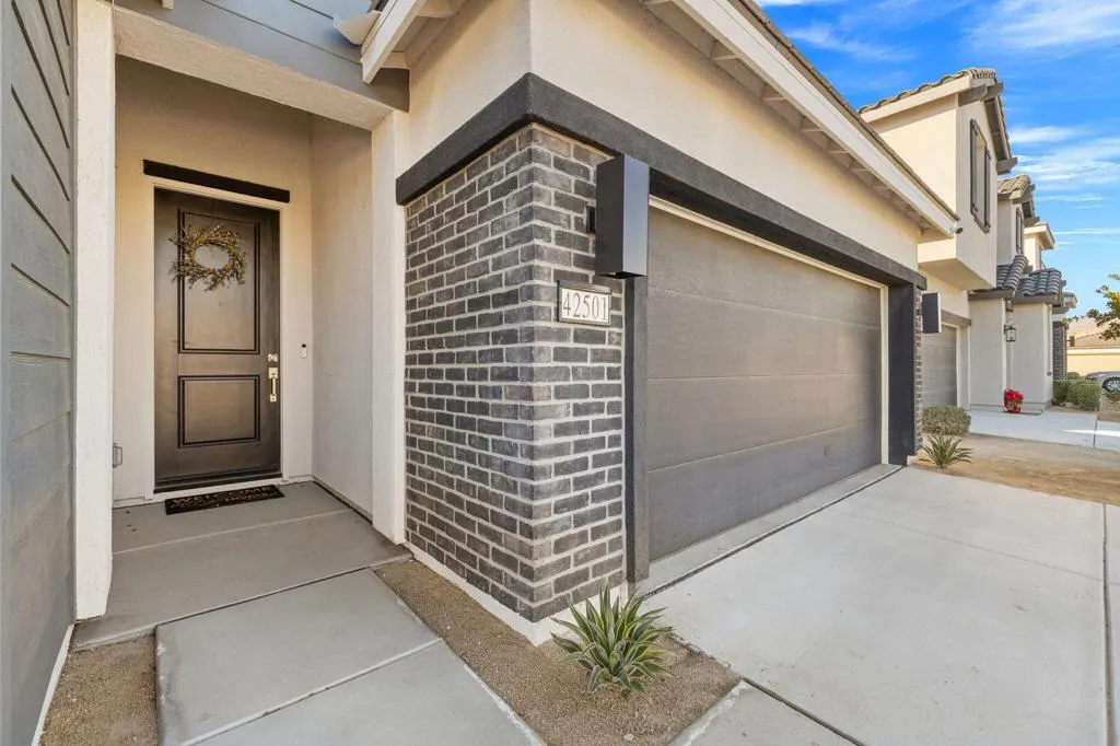 42501 Solicio Way, Indio, California 92203 home-pic-2