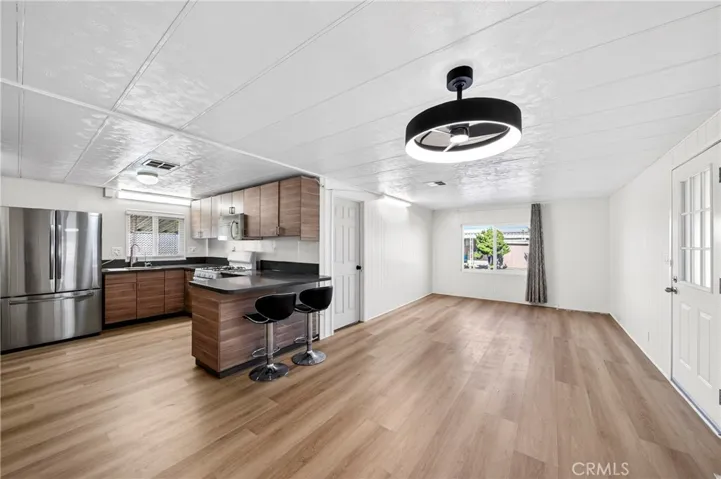 6741 Lincoln 83, Buena Park, California 90620