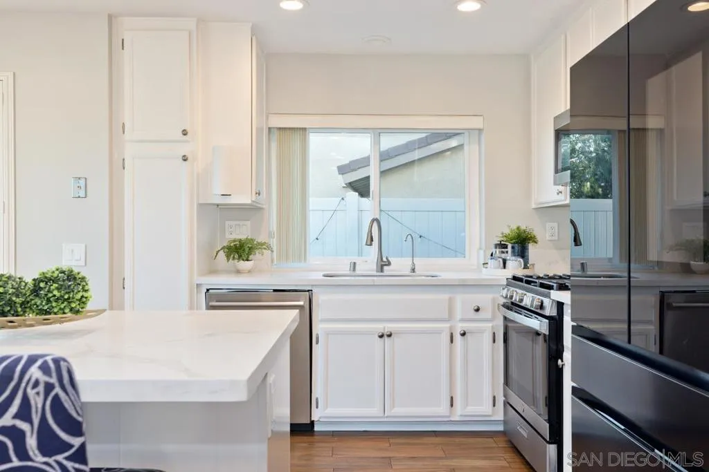 9531 Bayamon Road, San Diego, California 92129 home-pic-8