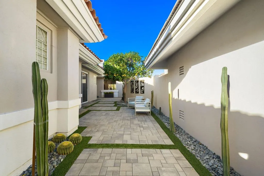 770 Deer Haven Circle, Palm Desert, California 92211 home-pic-56