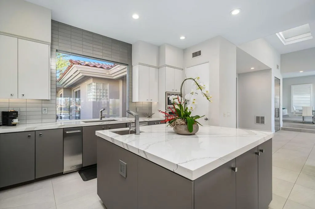 770 Deer Haven Circle, Palm Desert, California 92211 home-pic-25