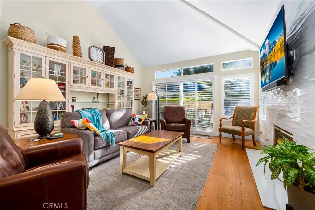 28810 Paseo Campana, Mission Viejo, California 92692 home-pic-1