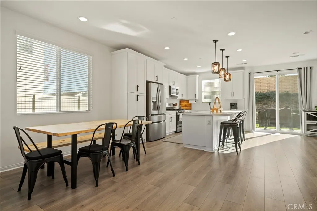 30295 Singer Ln, Menifee, California 92584 home-pic-8