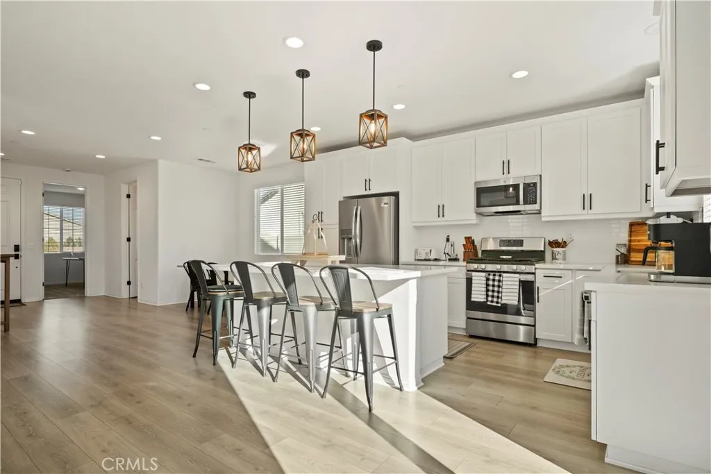 30295 Singer Ln, Menifee, California 92584 home-pic-12