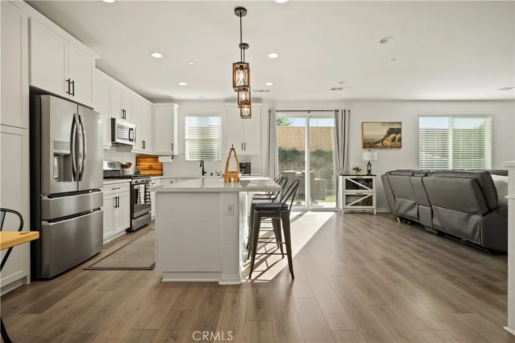 30295 Singer Ln, Menifee, California 92584 home-pic-10